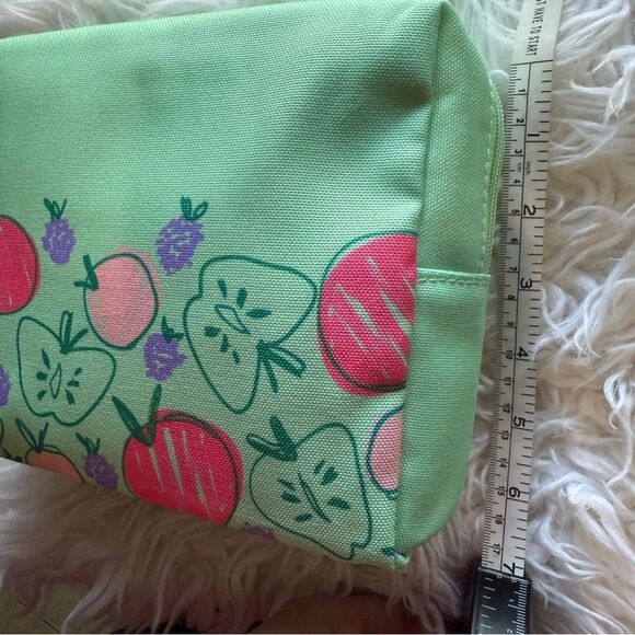 CLINIQUE X DRAWRBERTSON MAKEUP BAG – FRUIT PRINT - Picture 3 of 17